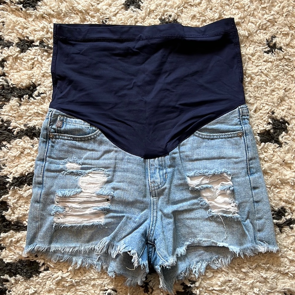 Pink Blush Maternity Jean Shorts - Size Medium